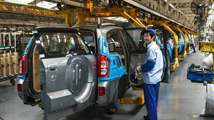 Пекин может перехватить управление? Байден предложил запретить в США китайские автомобили