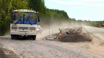 В правительстве Беларуси пообещали обновить 300 километров гравийных дорог к агрогородкам. Когда?