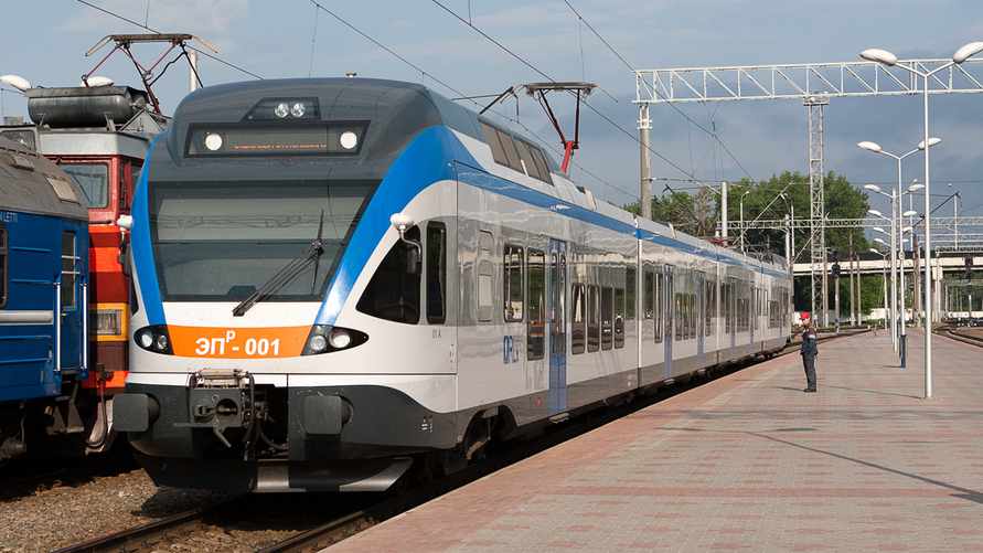 БелЖД изменила маршруты 2 поездов на 7 дней. А какие 2 российских отменили?