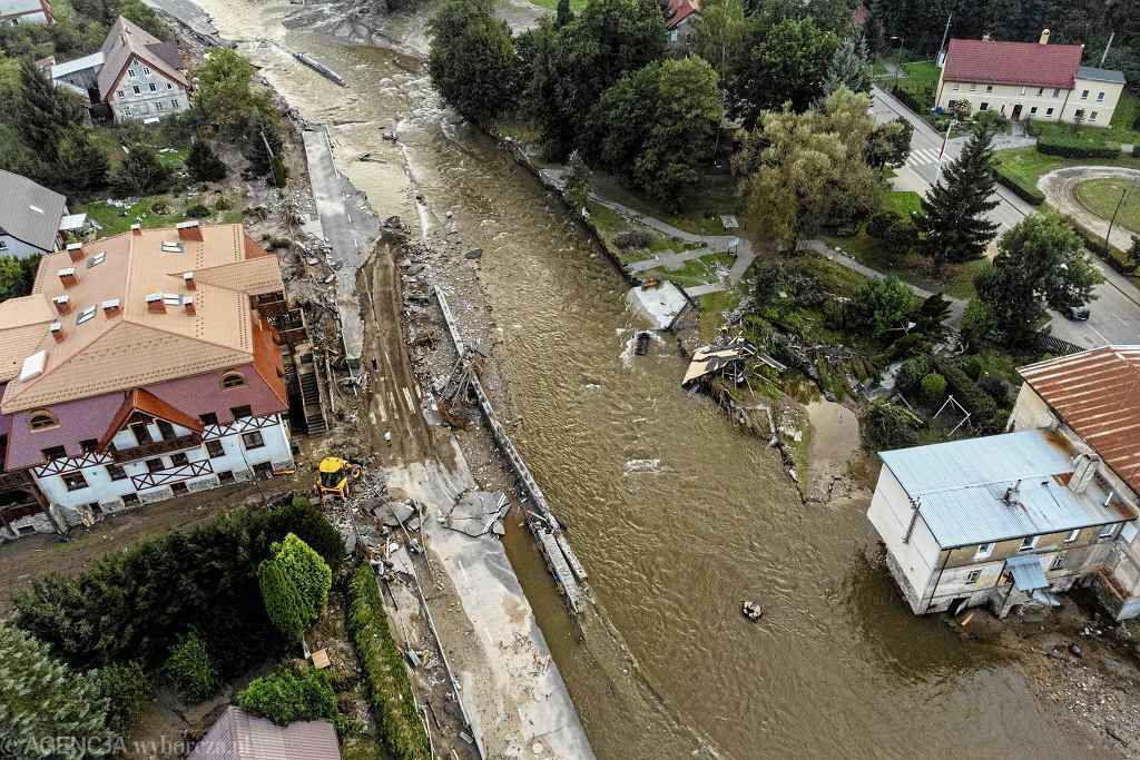 Поляки показали, во что циклон «Борис» превратил города. Синоптики предупредили - «апогей большой воды» ещё впереди