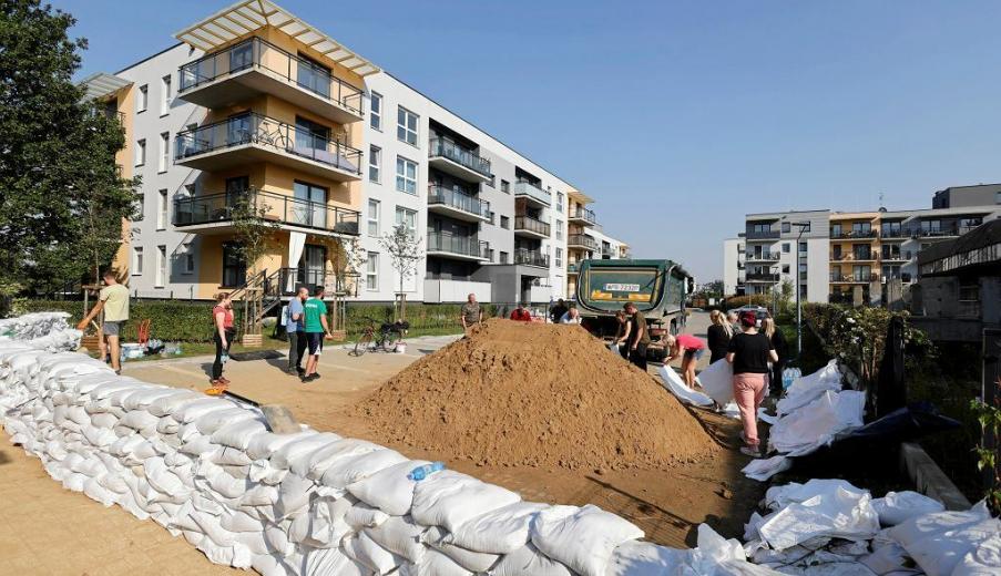 Поляки показали, во что циклон «Борис» превратил города. Синоптики предупредили — «апогей большой воды» ещё впереди