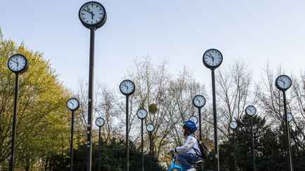 Вся Европа перешла на зимнее время. Почему белорусы нет и когда им пришлось переводить стрелки на 10 минут?