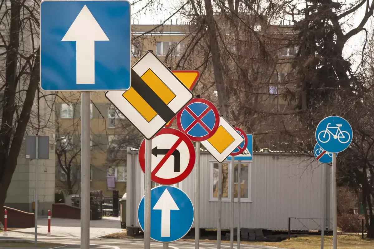 Знаете ли вы значение знаков, которые встречаете каждый день? Лишь единицы водителей прошли этот тест