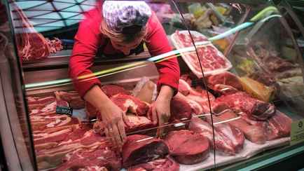 Россельхознадзор обнаружил возбудителей опасной болезни в говядине белорусского производства