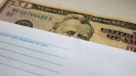 Доллар упал до двухнедельного минимума, а евро пошел вверх в Беларуси. Какие курсы?