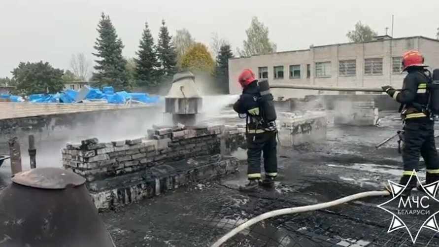 В Полоцком районе загорелась школа