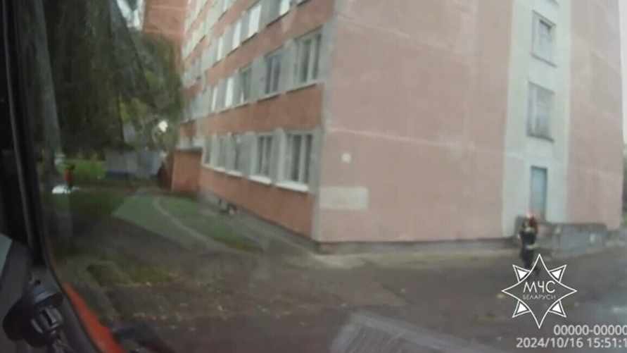 В Бобруйске загорелось общежитие