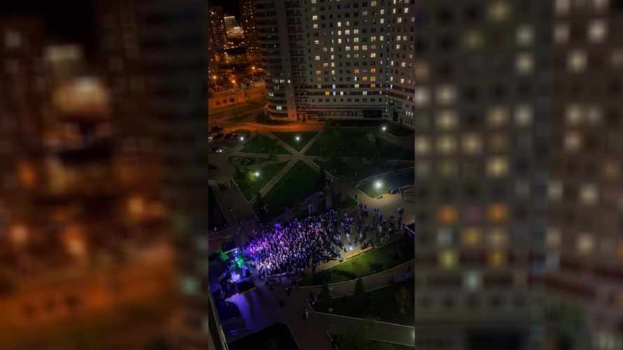 «В соседнем районе было слышно» - В TikTok показали, как гуляет по вечерам студенческая деревня в Минске