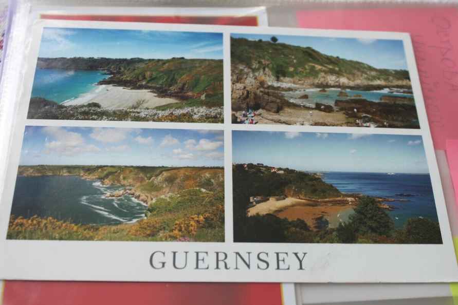 Минус месячная зарплата в год на «макулатуру»? Узнали, как и чем живут посткроссеры в Беларуси