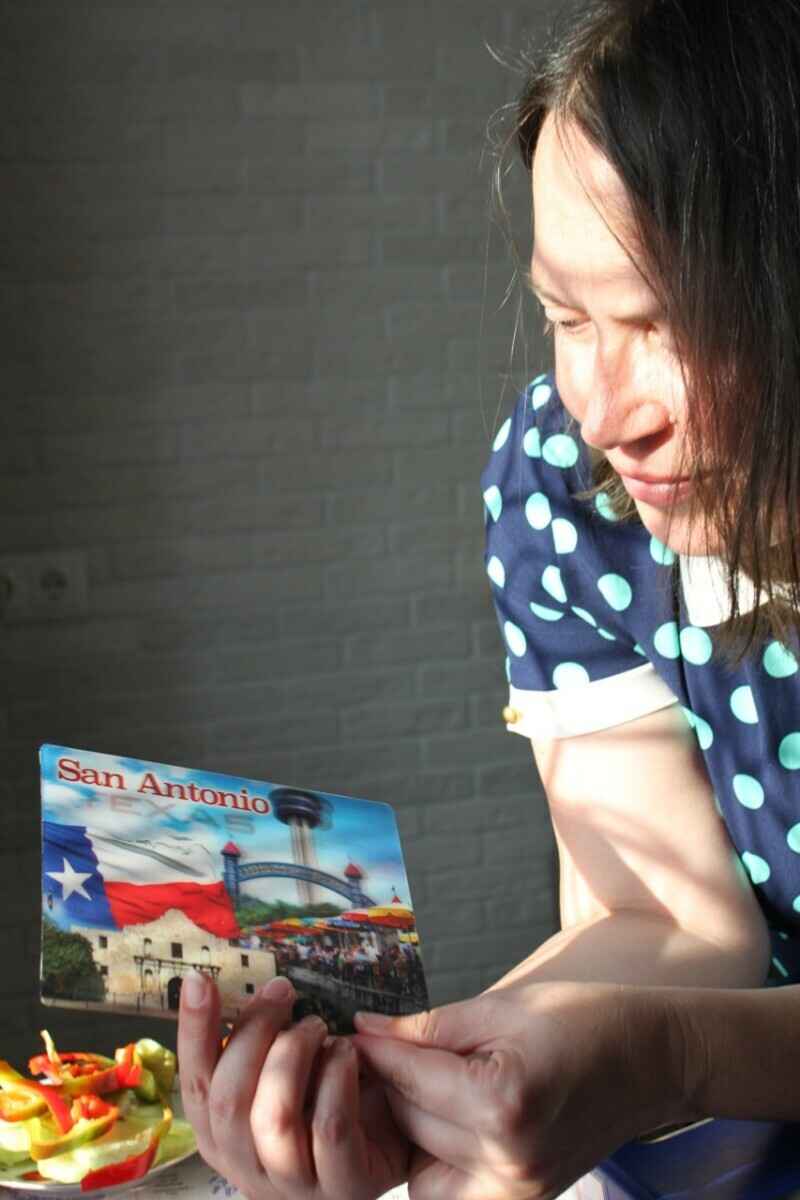 Минус месячная зарплата в год на «макулатуру»? Узнали, как и чем живут посткроссеры в Беларуси