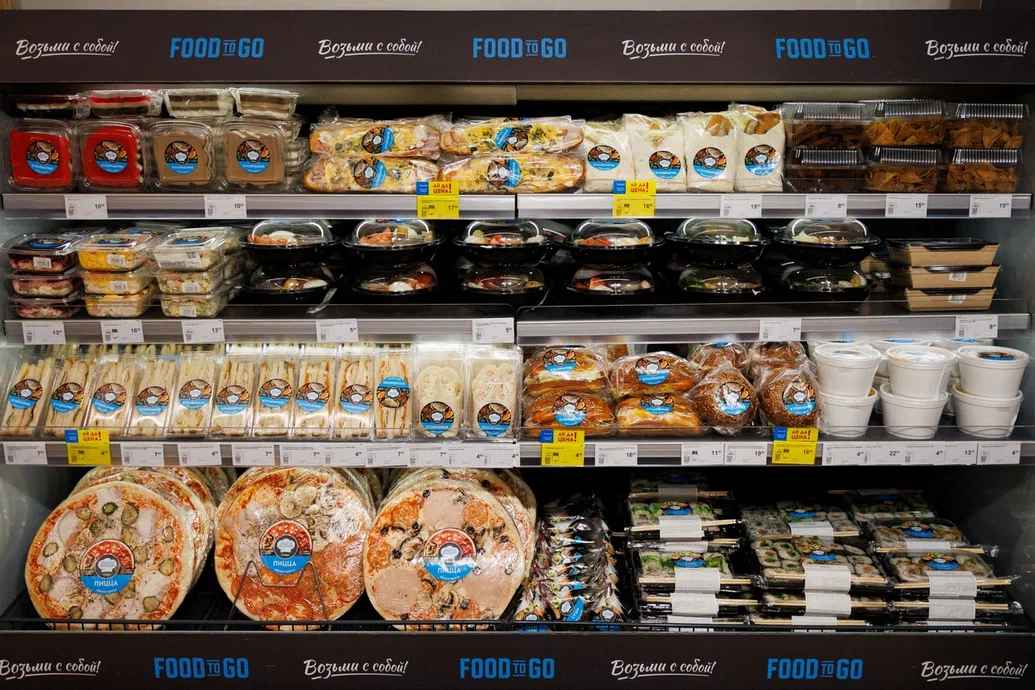 В одном из районов Минска открыли супермаркет с 18 кассами и мексиканскими врапами. Что по ценам?