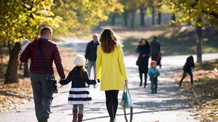 Белорусам в ноябре пообещали 4 выходных подряд. В Минтруда рассказали, сколько и на какие даты будут переносы