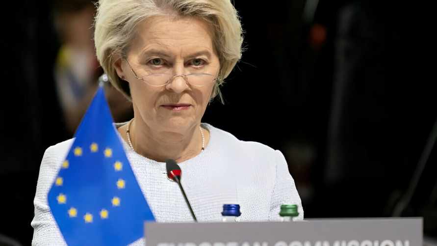 Еврокомиссия пообещала Молдове 1,8 млрд евро на новые дороги и быстрый интернет. Почему сейчас?