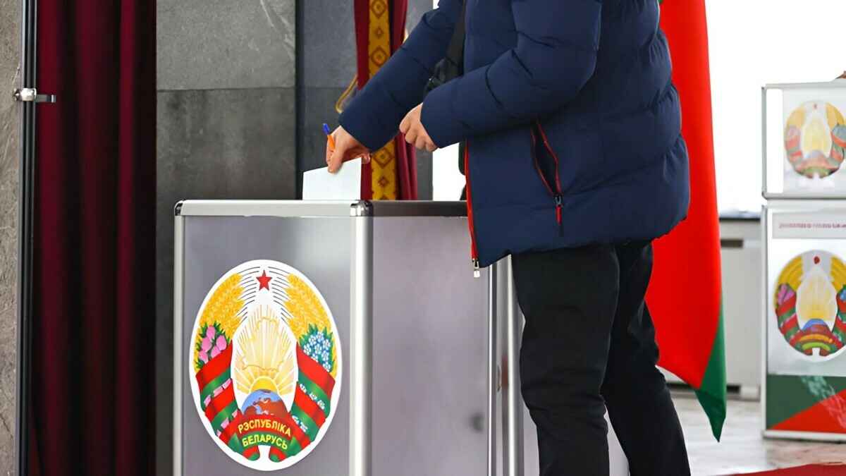 Не "внеочередные" выборы? Глава ЦИК объяснил, почему парламент сократил полномочия Лукашенко на полгода