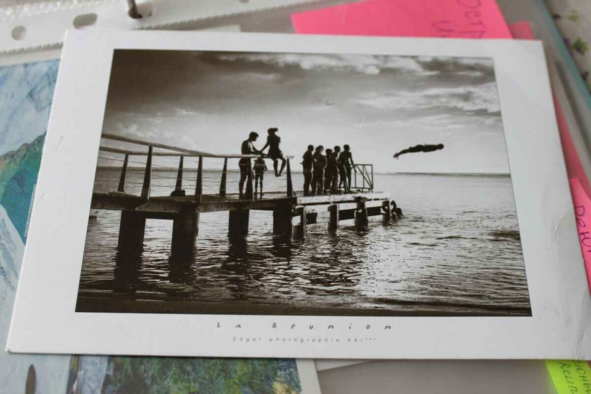 Минус месячная зарплата в год на «макулатуру»? Узнали, как и чем живут посткроссеры в Беларуси