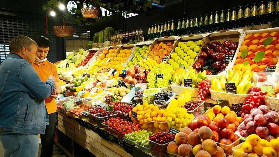 В белорусских магазинах появился фрукт, который нужно закатать… на лето. Займет не больше 30 минут