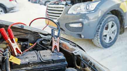 Как понять, что перед зимой нужно поменять аккумулятор авто? Обратите внимание на эти 6 признаков