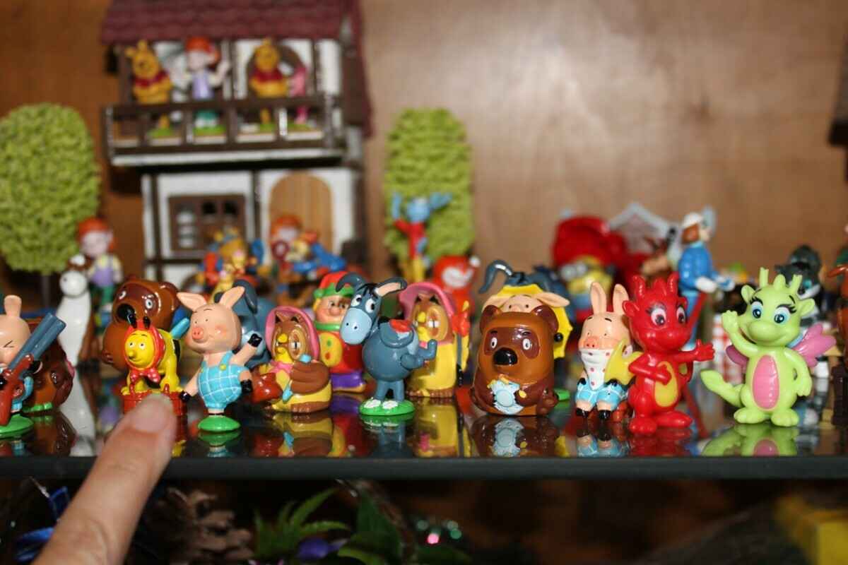 Минус месячная зарплата в год на «макулатуру»? Узнали, как и чем живут посткроссеры в Беларуси