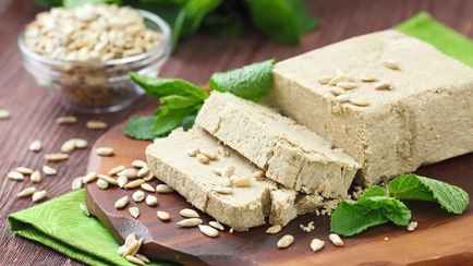 Как приготовить вкусную халву в домашних условиях? Понадобятся всего 2 ингредиента