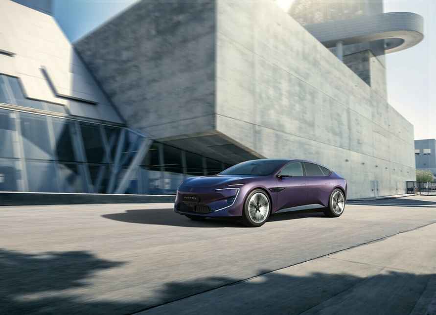 В Беларусь пришел ещё один бренд китайских электролегковушек