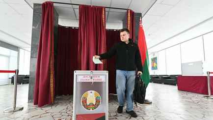 Карпенко рассказал, как белорусам проголосовать без паспорта на выборах президента