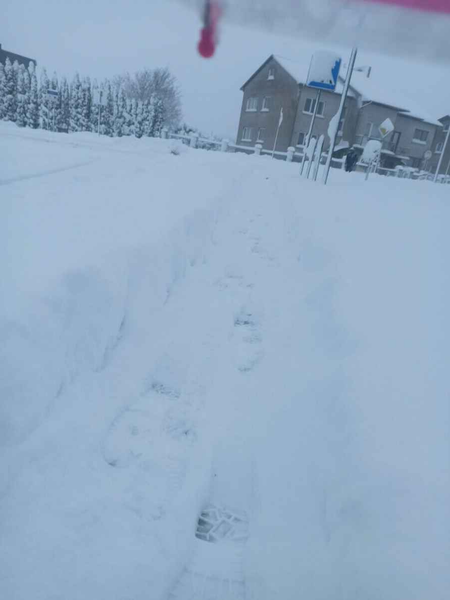 Литву за ночь накрыло снегом. Где сверкали зимние молнии?