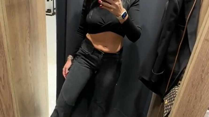 "Они с золотыми нитями?" - Белоруска показала в TikTok джинсы за 2640 рублей. У комментаторов возникли вопросы