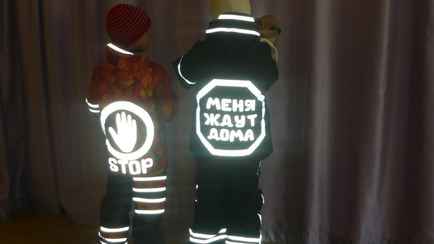 «В ПДД не закреплено, но…» — В ГАИ Минска рассказали, сколько фликеров нужно пешеходу, чтобы остаться в живых