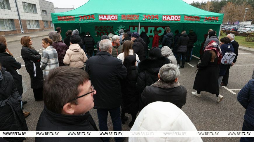 Претенденты в президенты Беларуси показали, где собирают подписи за выдвижение. Кто на "месте политических ристалищ"?