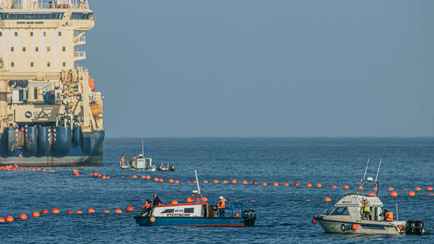 Два кабеля связи в Балтийском море были повреждены неизвестными