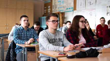 Должен ли вуз вернуть предоплату за учёбу, если студент отчислился до её начала? Адвокат ответил белорусам