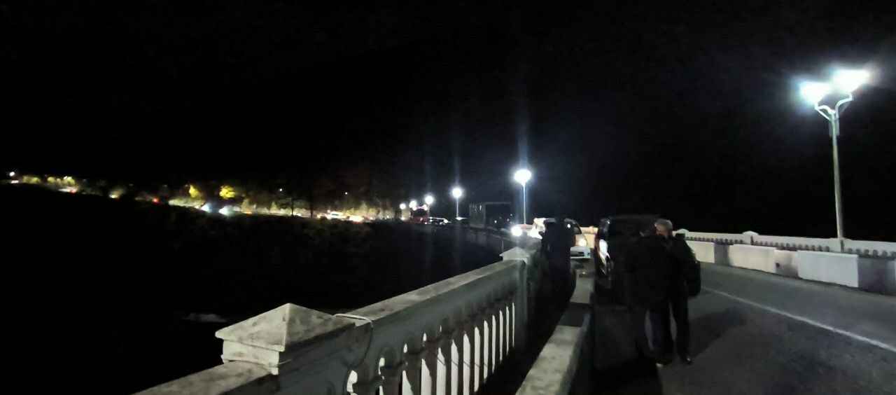 Оппозиция устроила потасовку с полицией у здания Службы госбезопасности Абхазии. Чего добиваются демонстранты?