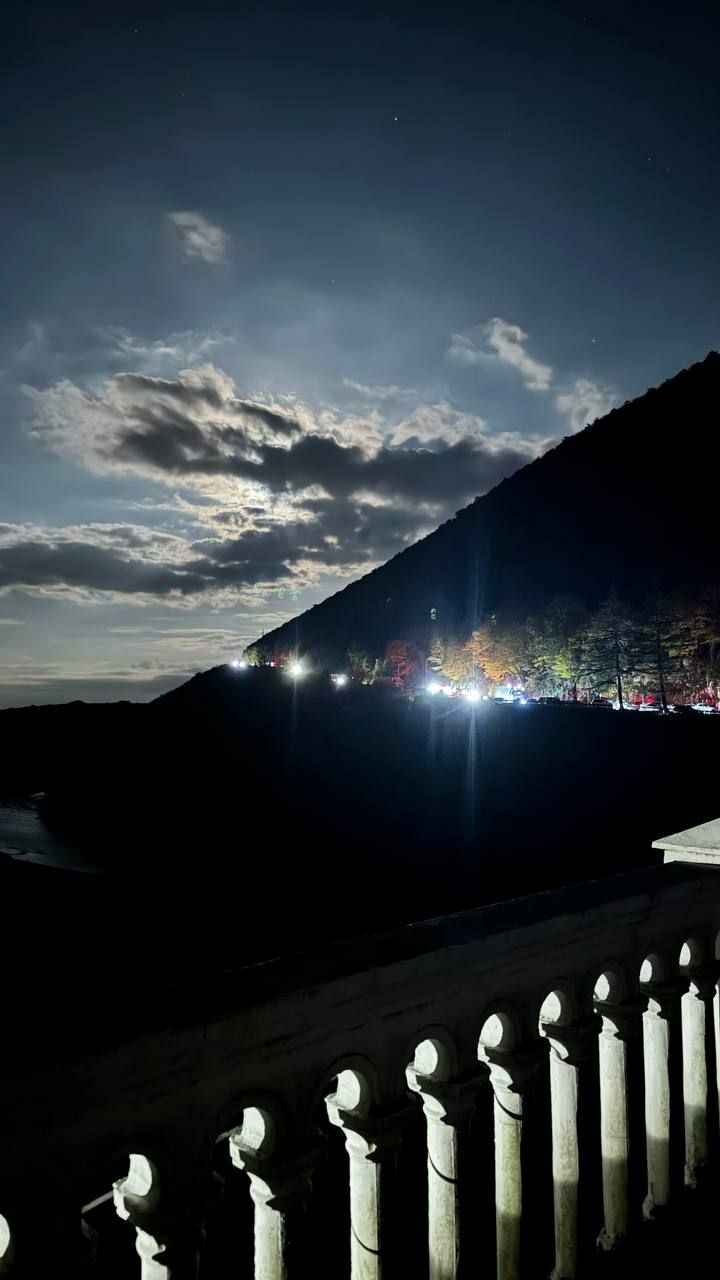 Оппозиция устроила потасовку с полицией у здания Службы госбезопасности Абхазии. Чего добиваются демонстранты?