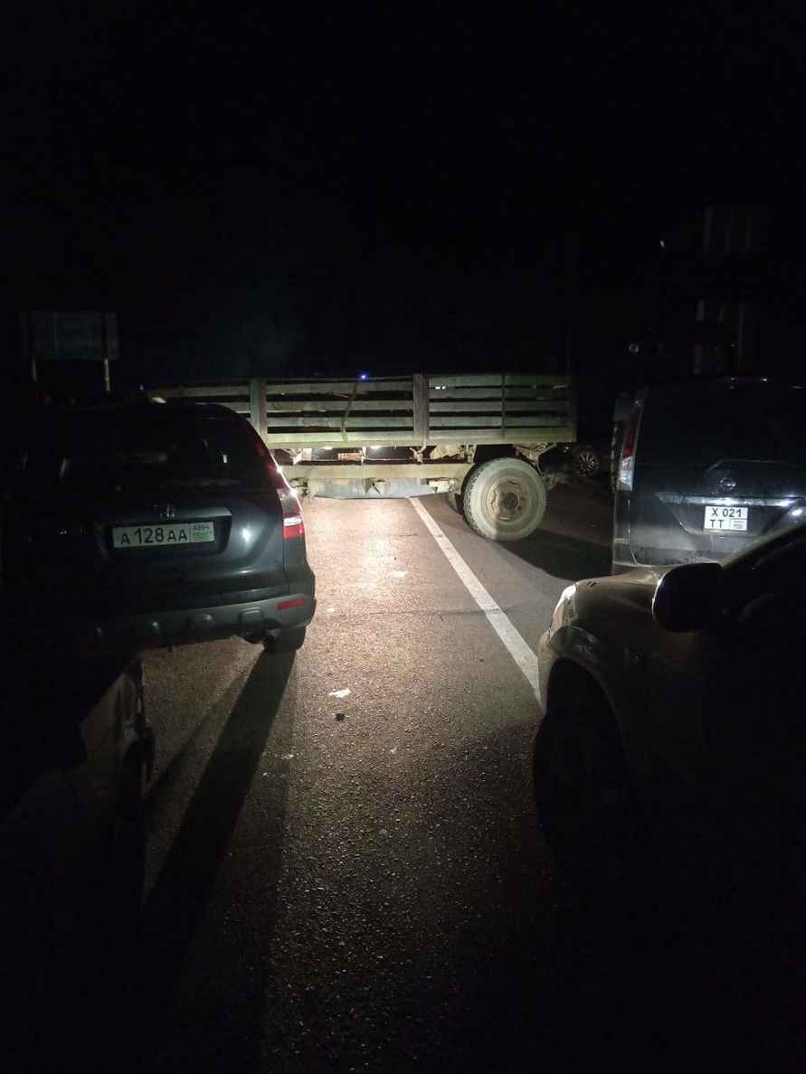 Оппозиция устроила потасовку с полицией у здания Службы госбезопасности Абхазии. Чего добиваются демонстранты?