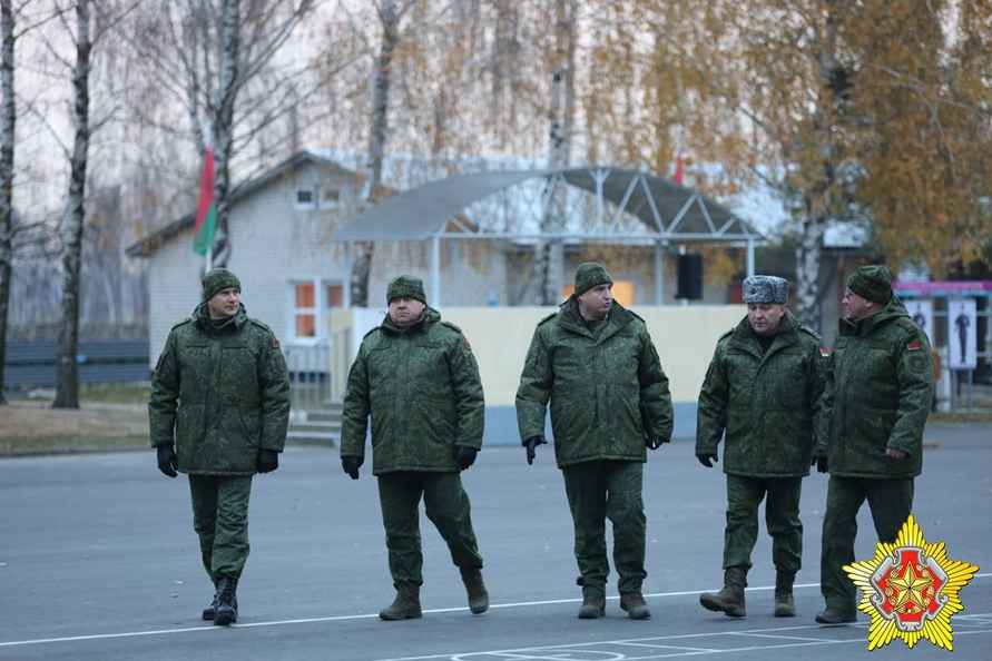 Хренин созвал оперативный сбор командного состава Вооруженных сил Беларуси. С какой целью?