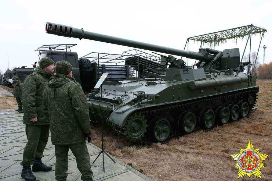 Хренин созвал оперативный сбор командного состава Вооруженных сил Беларуси. С какой целью?