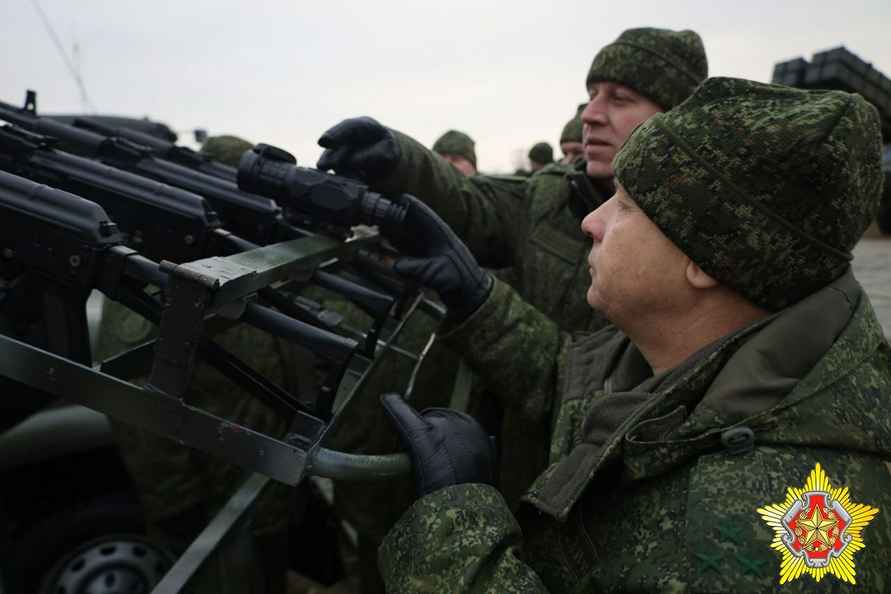 Хренин созвал оперативный сбор командного состава Вооруженных сил Беларуси. С какой целью?