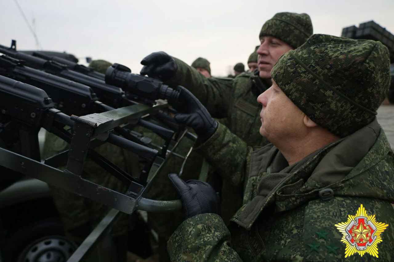 Хренин созвал оперативный сбор командного состава Вооруженных сил Беларуси. С какой целью?