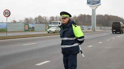 МВД объявило «усиленный надзор» за дорогами по всей Беларуси на 7 дней. Куда отправили «Стрелу» и «всю милицию»?