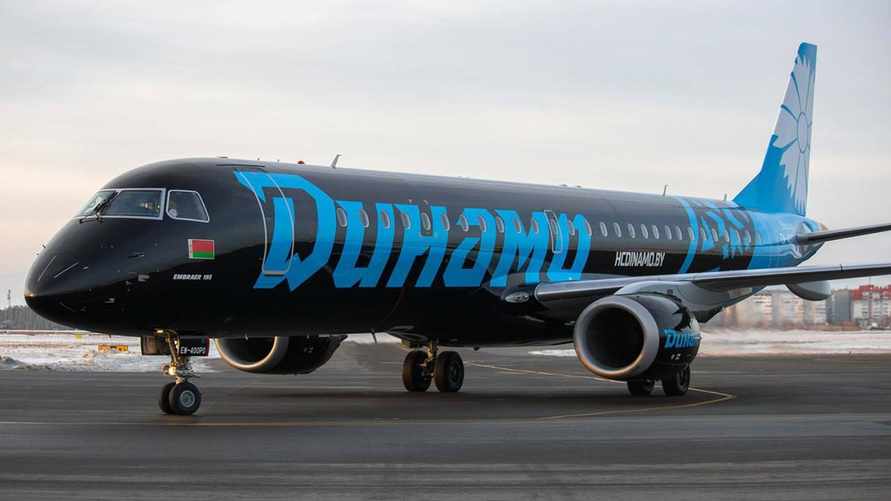 Самолёт "Белавиа" не долетел до Калининграда. Что известно?