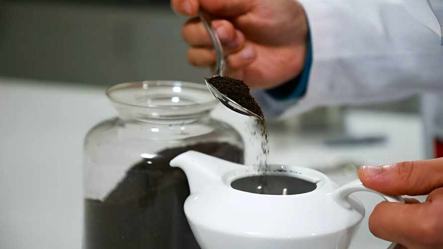 Какие из специй добавить в кофе, а какие — в чай? Нашли 5 вариантов, которые улучшат самочувствие