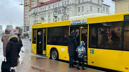 БелЖД предупредила, что пустит поезда в Гомель через Могилёв. Когда пересадит пассажиров электричек на автобусы?