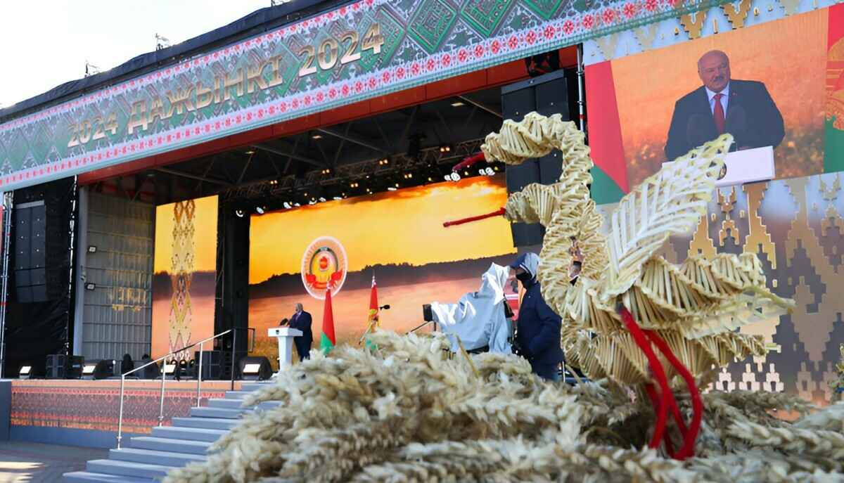 Лукашенко назвал жизнь в Беларуси "раем"