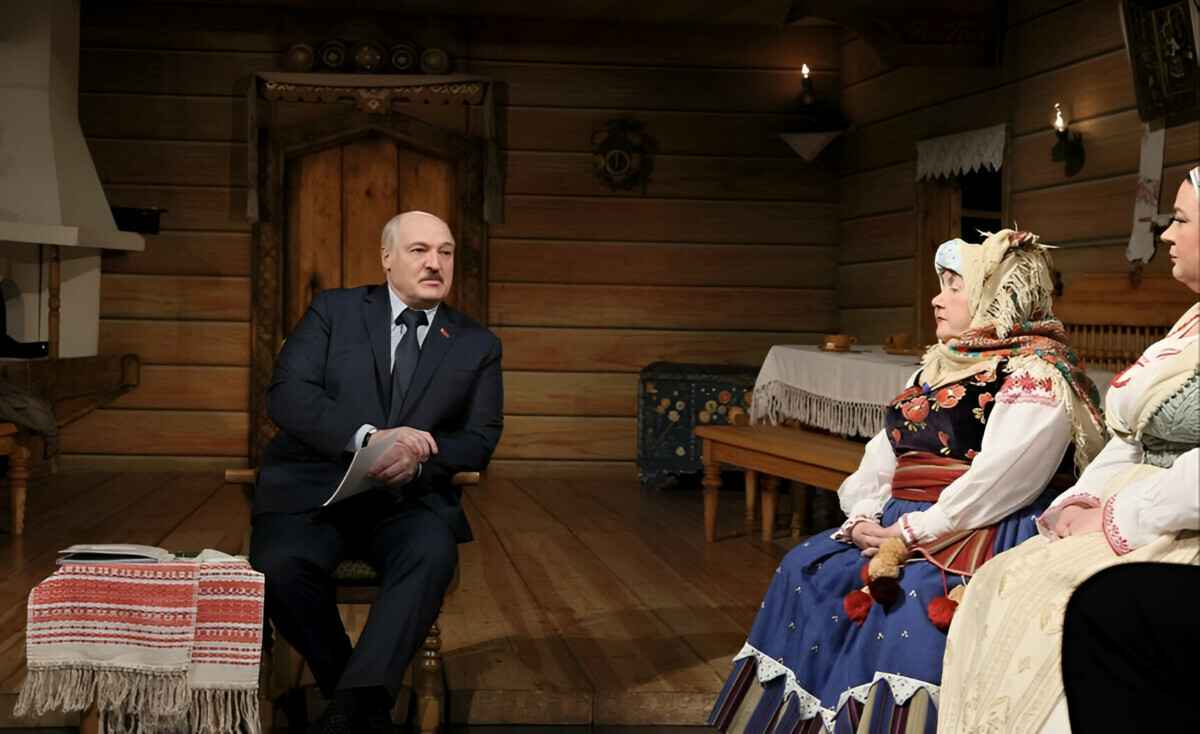 Лукашенко ввел правило 50/50 для финансирования гостеатров в Беларуси