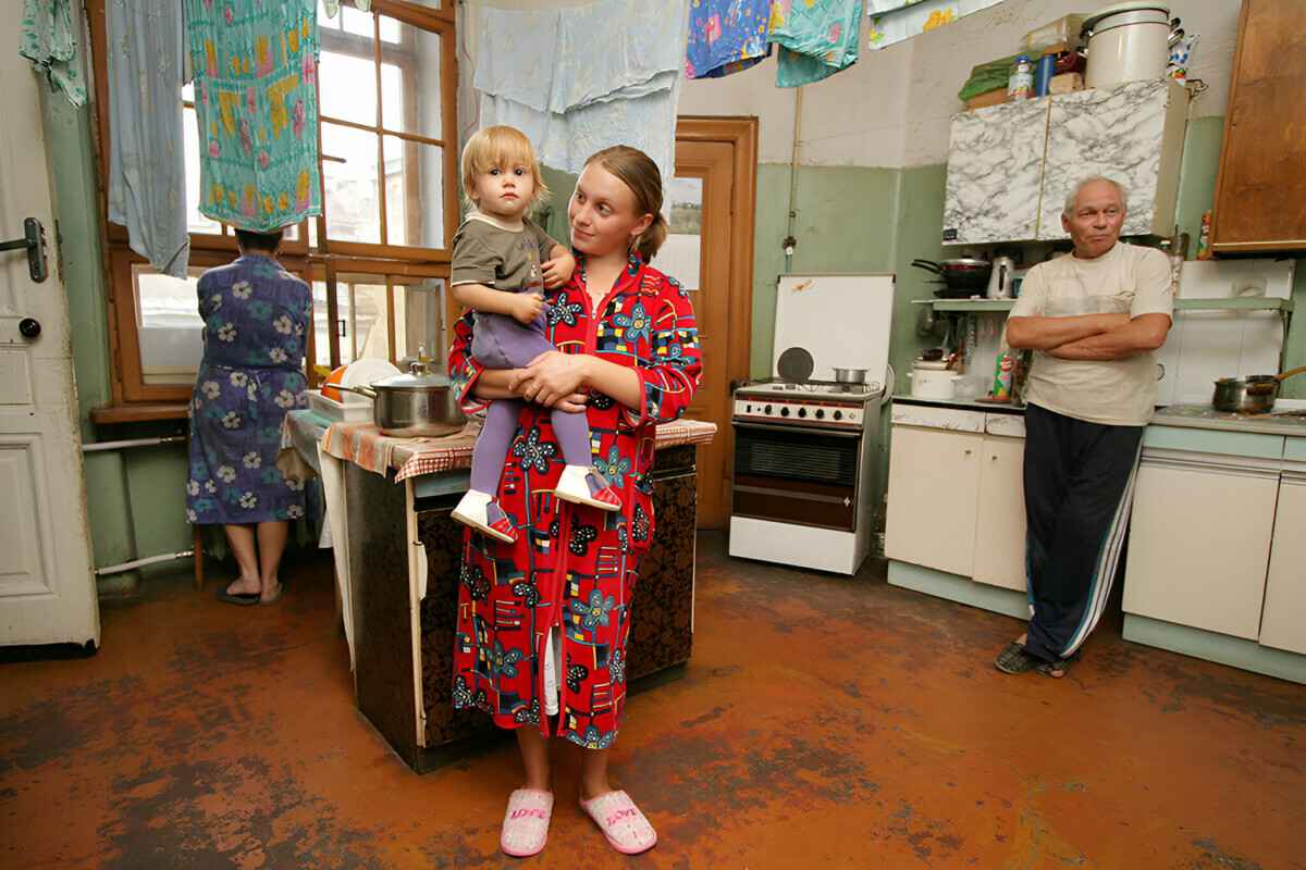 "Смотрят не на метры" — Эксперт рассказала, кому из белорусов можно стать в очередь на жильё