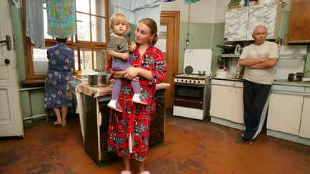 «Смотрят не на метры» — Эксперт рассказала, кому из белорусов можно стать в очередь на жильё