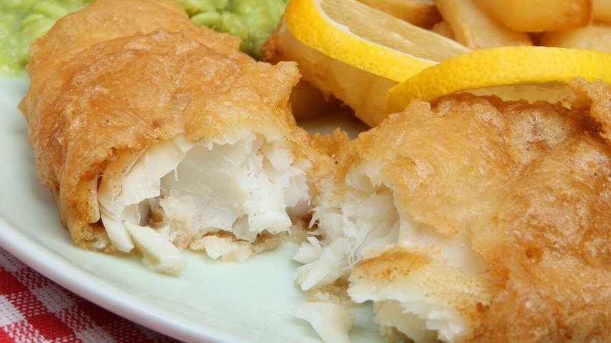 Эту более дешевую альтернативу лососю зря не едят многие белорусы. Почему нужно включить в рацион?