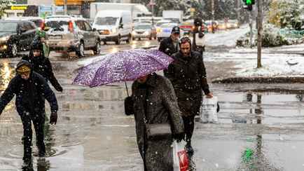 Синоптики предупредили белорусов о гололедице и «снежном покрове» до 3 сантиметров. А где ждать дожди?