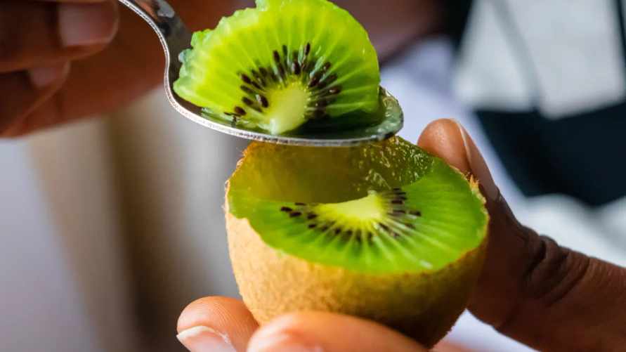 Многие белорусы неправильно едят киви? Ученые рассказали, как получить в 13 раз больше витаминов