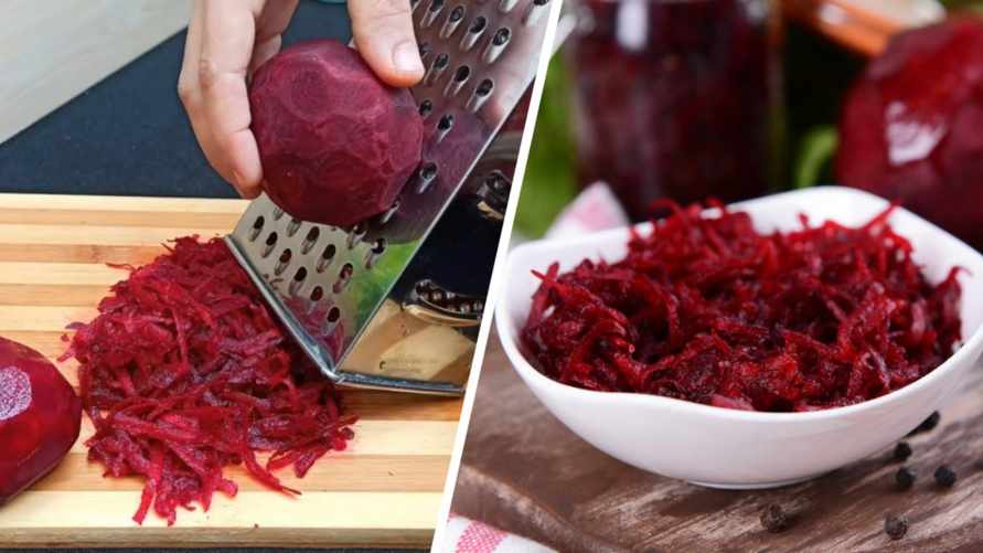 Натрите сырую свеклу и добавьте еще один ингредиент. Как приготовить вкуснейший салат за 5 минут?
